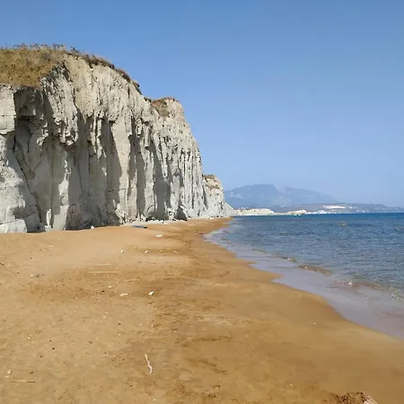 Casakounopetra Apartmán *