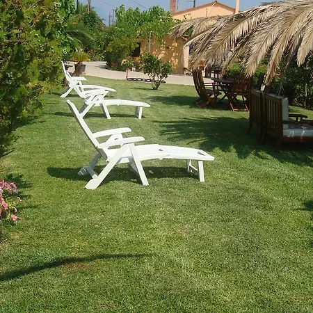 Casakounopetra Apartmán *